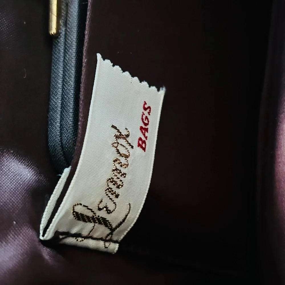 Vintage Mid-Century-Modern Gold Lame Clutch Purse - Picture 16 of 16